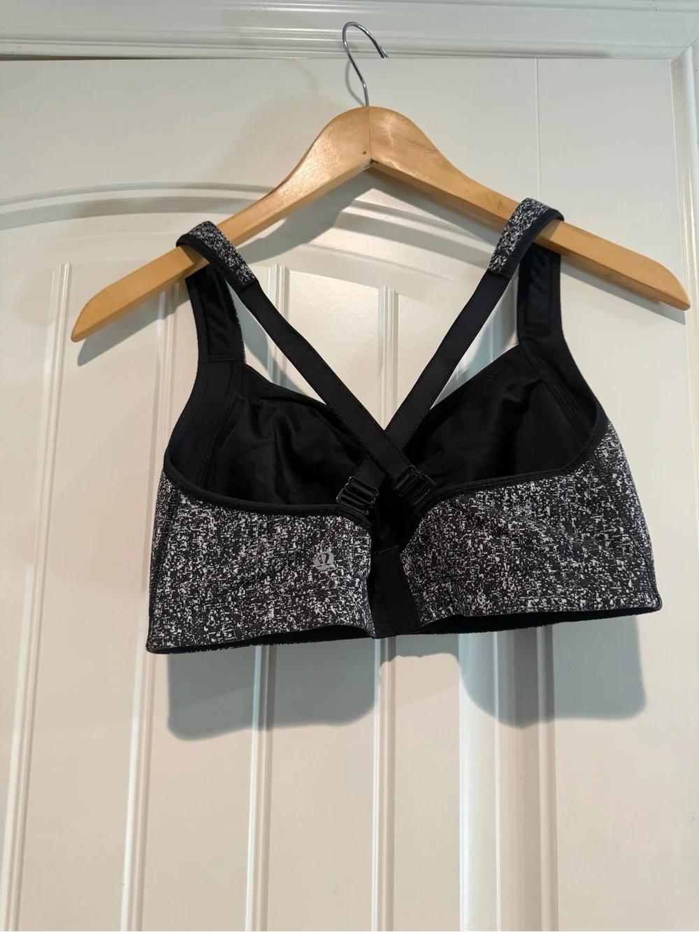 Lot of 4 size 8 sports bras Lululemon (2), Buff bunny and Puma